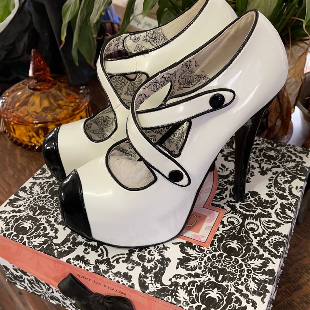 Bordello black & white patent leather stilettos.